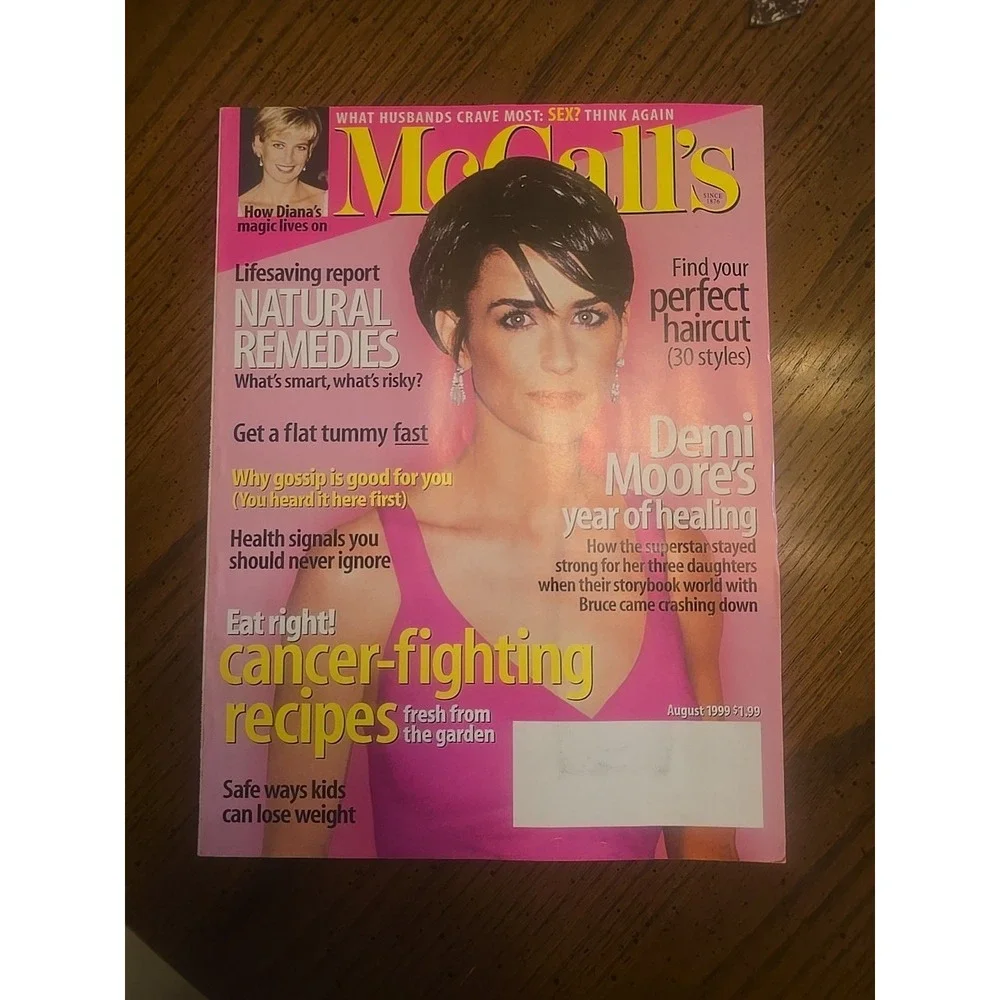 1999 AUGUST MCCALL'S MAGAZINE - Demi Moore‎
